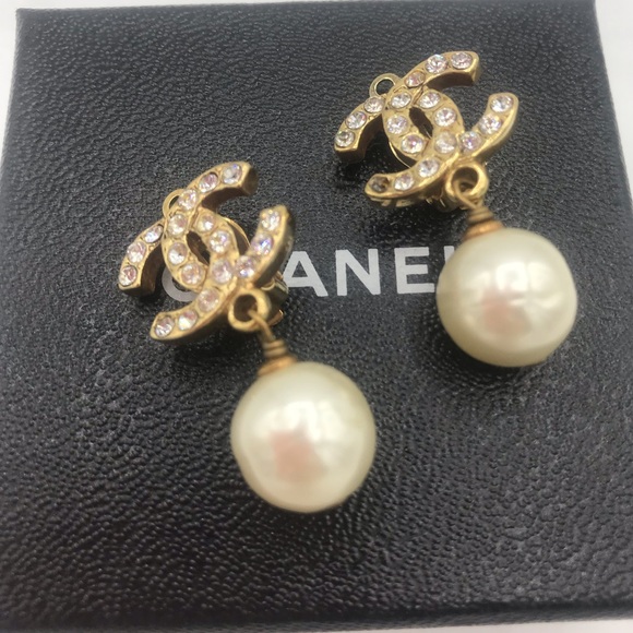 Chanel Pearl Rhinestone Drop Dangle Earrings CC - Picture 6 of 16